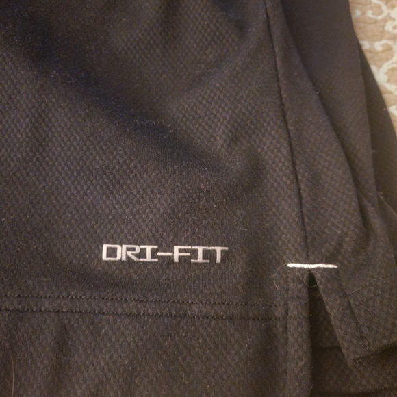 University of MAINE, Nike long sleeve shirt. Men's Large - Picture 2 of 10